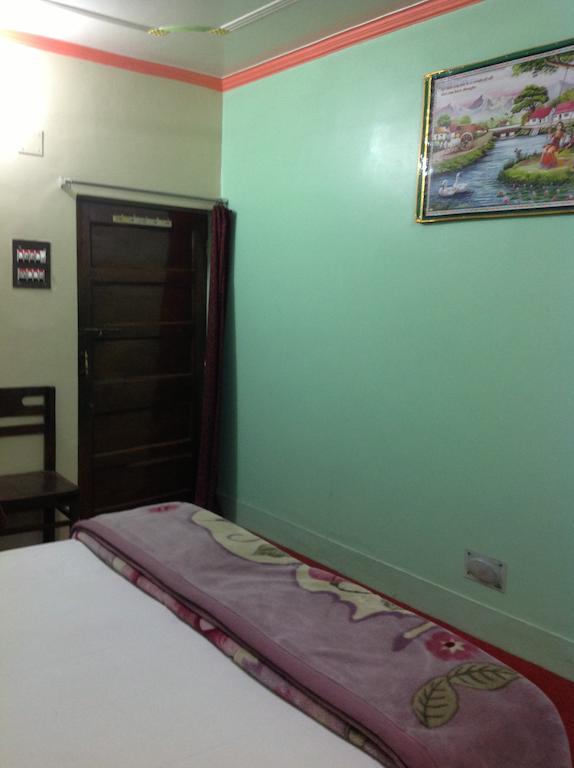 Hotel Sandeep Varanasi Exterior foto